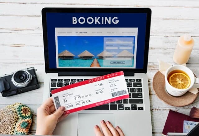 Revolutionizing Guest Experiences and Boosting Direct Bookings: The Essential Role of Digital Marketing in the Hotel Industry
